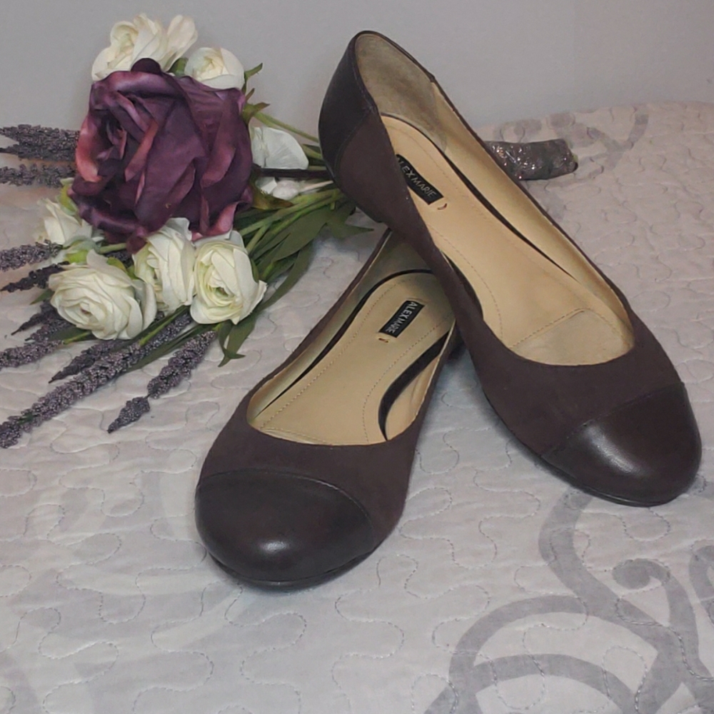 ***Price Drop***Alex Marie Ballet Flats